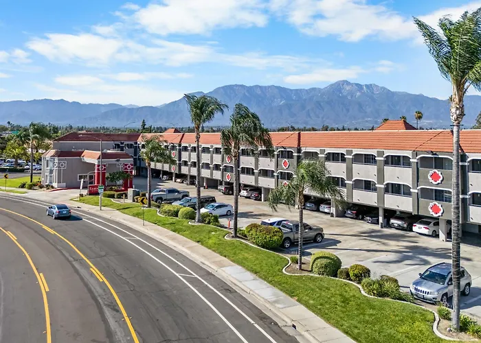 Ramada By Wyndham Ontario Airport & Convention Center