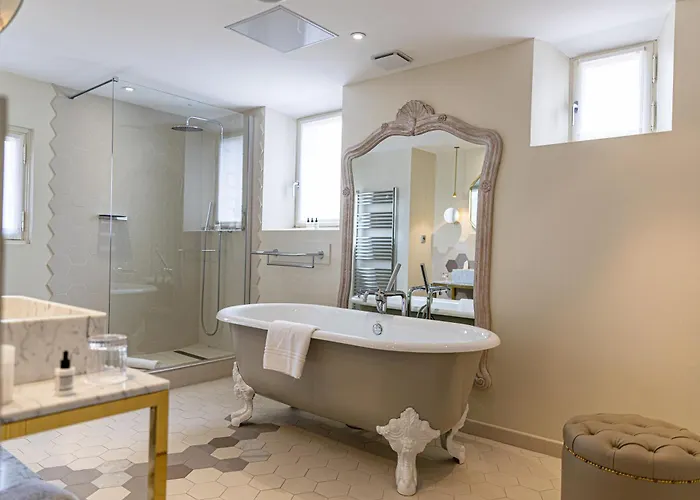 Mas des Herbes Blanches Hôtel&Spa – Relais&Châteaux