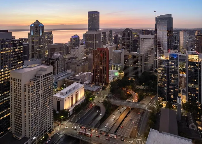 Crowne Plaza Seattle - No Resort Fee - Newly Renovated Ihg Hotel