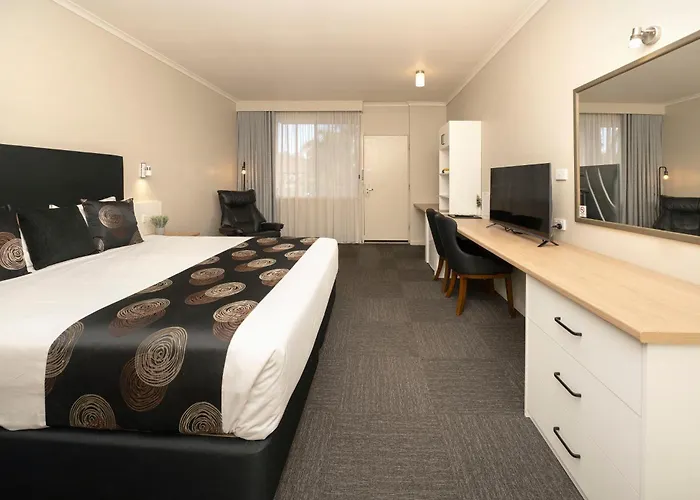 Swan Hill Resort