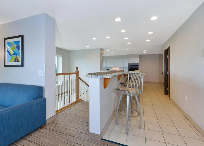 Holiday Inn Express & Suites Petoskey By Ihg