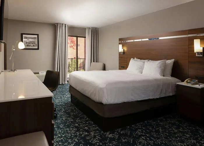Four Points By Sheraton Detroit Novi