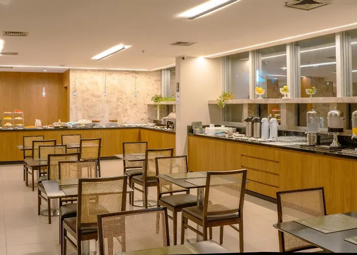Naoum Hotel