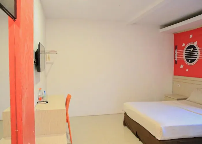 Front One Inn Sidoarjo
