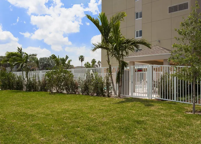 Candlewood Suites Miami Intl Airport - 36Th St By Ihg