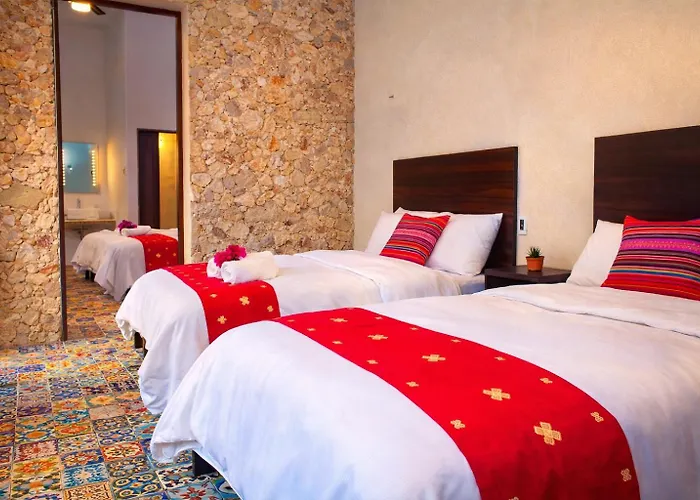 Hotel Maculís