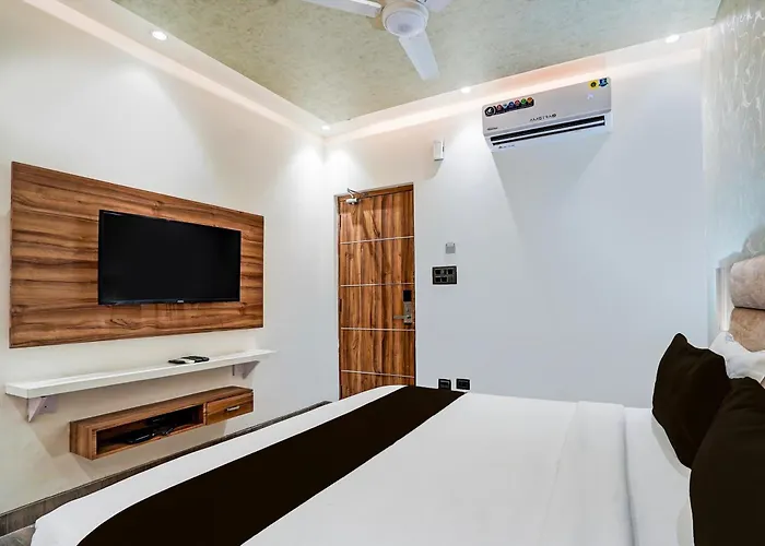 Super Collection O Bareilly Near Satellite Bus Stand