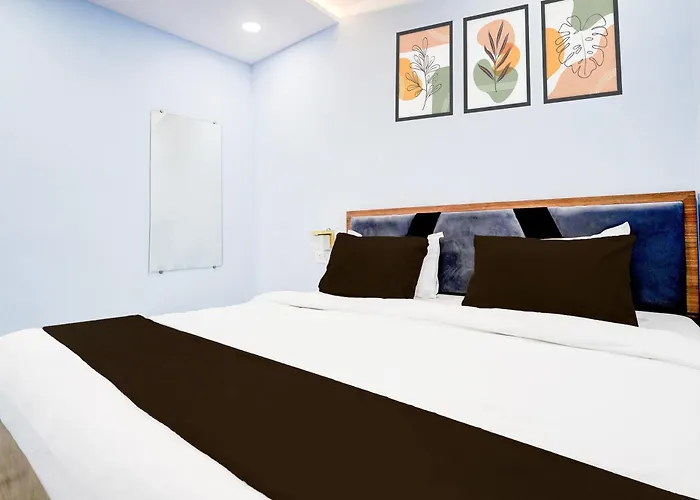 Hotel O Ashyana Rooms & Dormitory