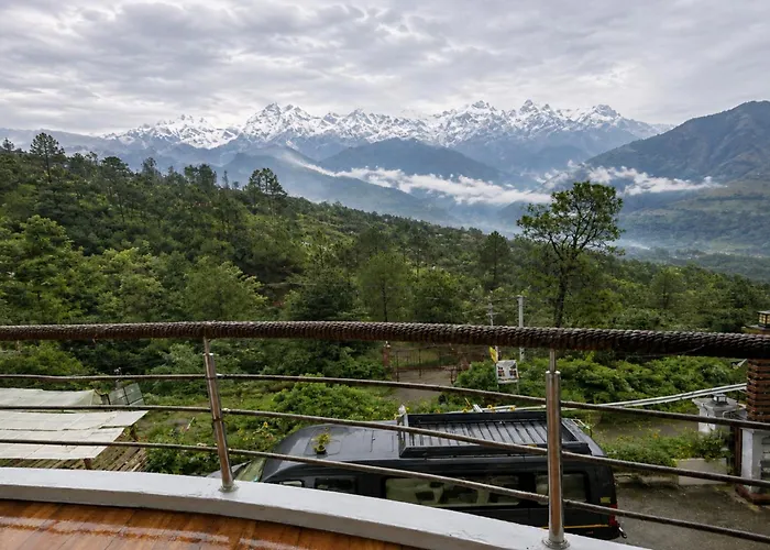 Hotel Valna Estate Himalyan View Kausani