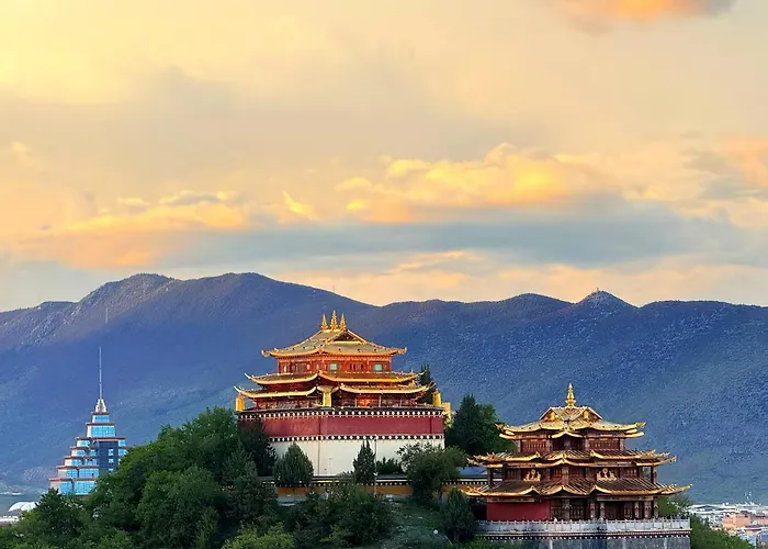 Summerless Villa - A Designer Stay Without Summer