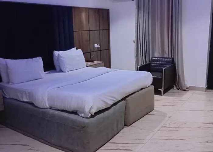 Paradise Crystal Hotel