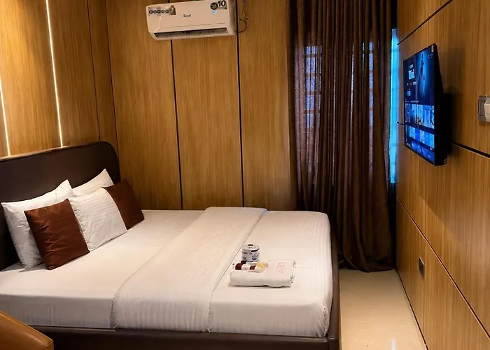 La Topik Hotel & Suites