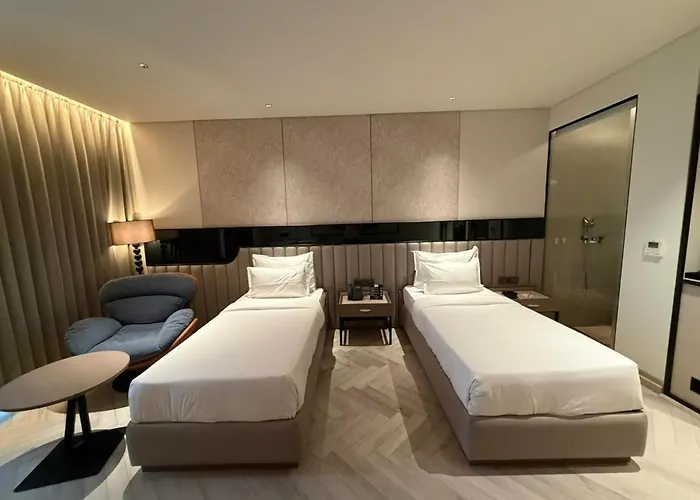 Lumeirrah Suites
