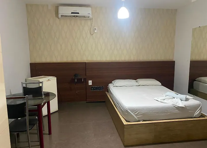 Hotel Via 050 Q112- CAFÉ DA MANHÃ INCLUIDO