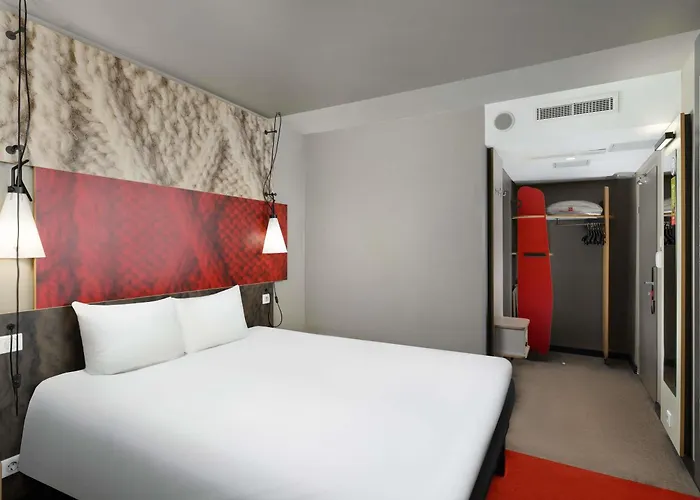 Ibis Budapest Heroes Square