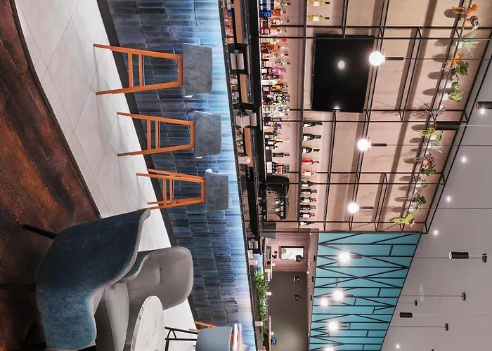 Courtyard By Marriott London Gatwick Airport