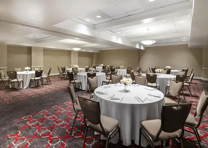 Best Western Premier Plainview-Long Island Hotel