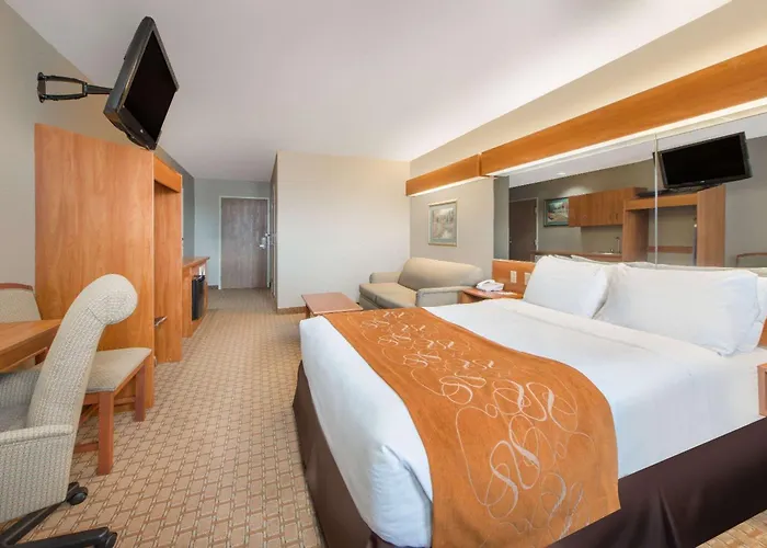 Microtel Inn & Suites