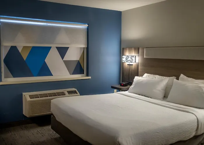 Holiday Inn Express Hotel & Suites Torrington By Ihg