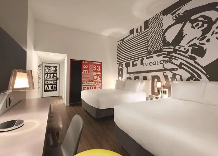 Radisson Red Minneapolis Downtown
