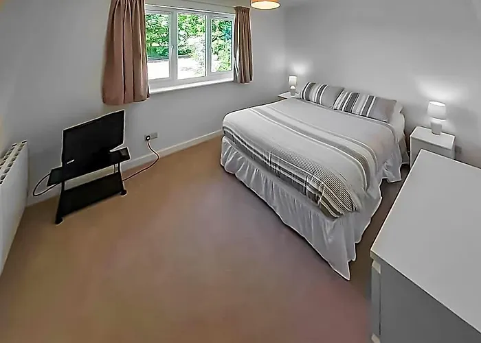 Eastcott Lodges