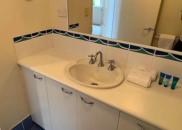 Aqua Promenade Beachfront Holiday Apartments