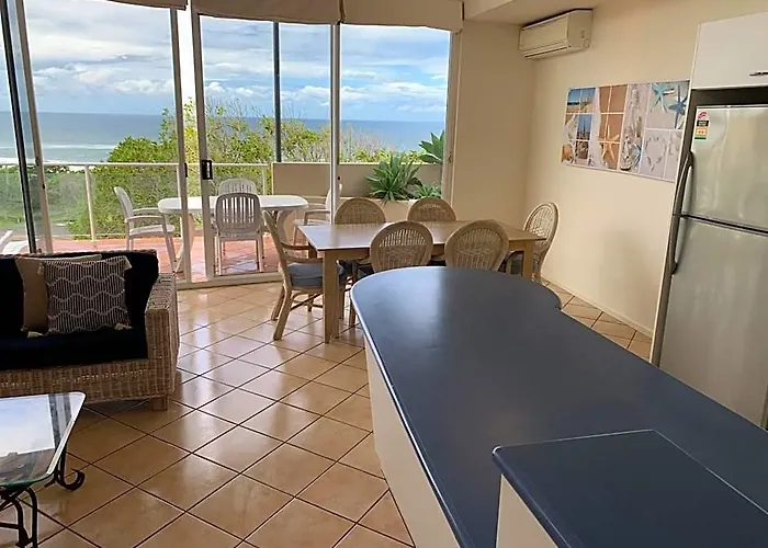 Aqua Promenade Beachfront Holiday Apartments