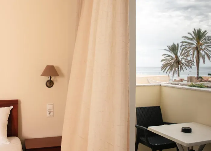 Timos Hotel