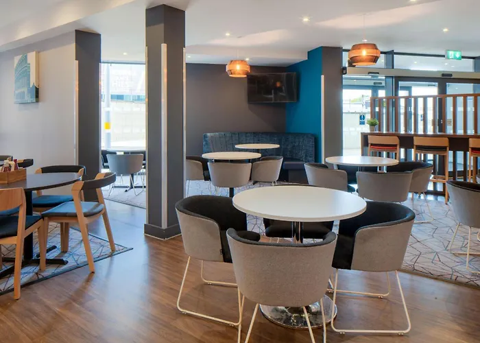 Holiday Inn Express Birmingham - Snow Hill By Ihg