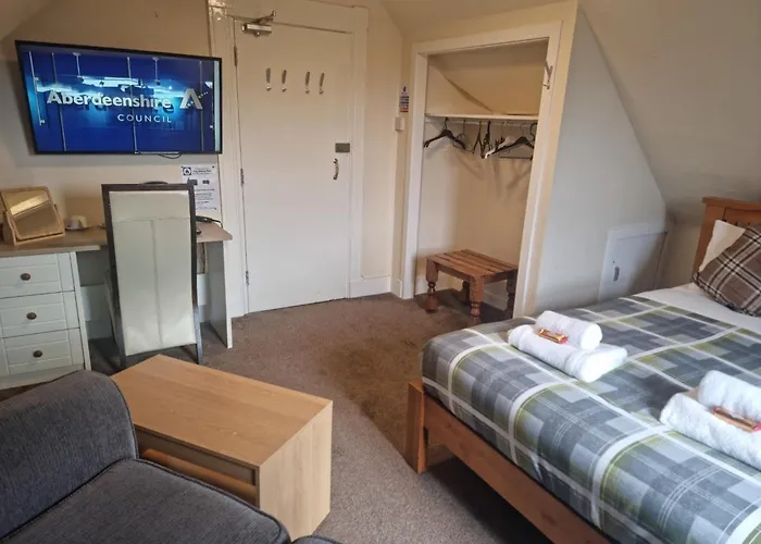 Roy Bridge Hotel