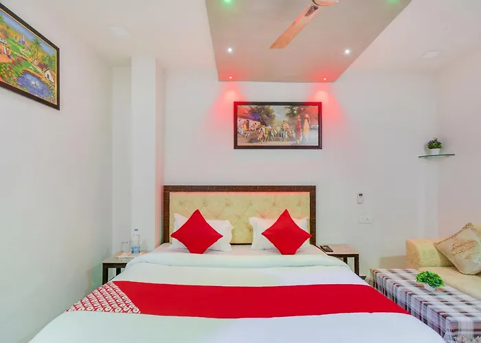 Hotel O Royal