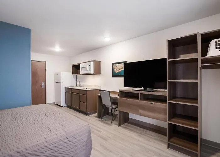 Woodspring Suites Detroit Madison Heights