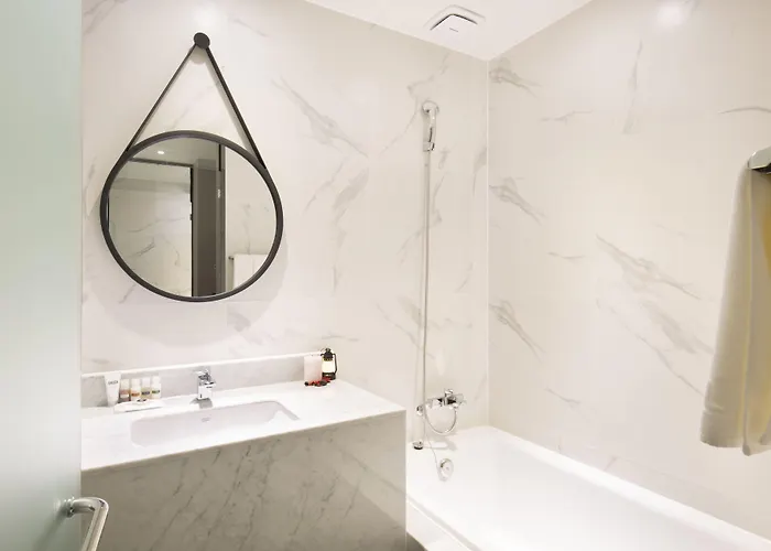 Brown Dot Hotel Jinju