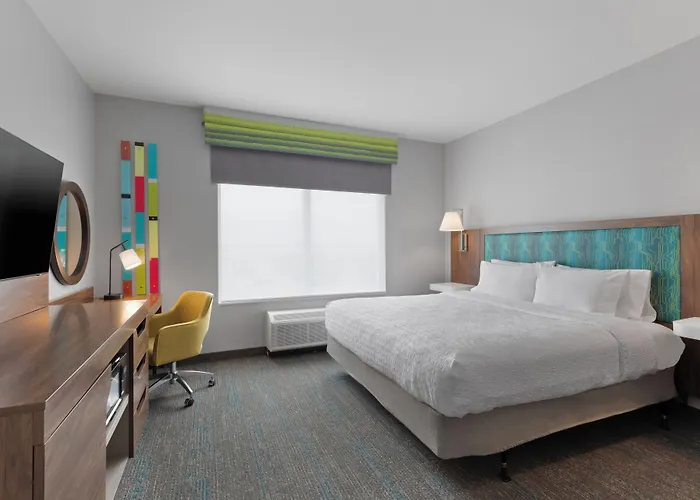 Hampton Inn Saline