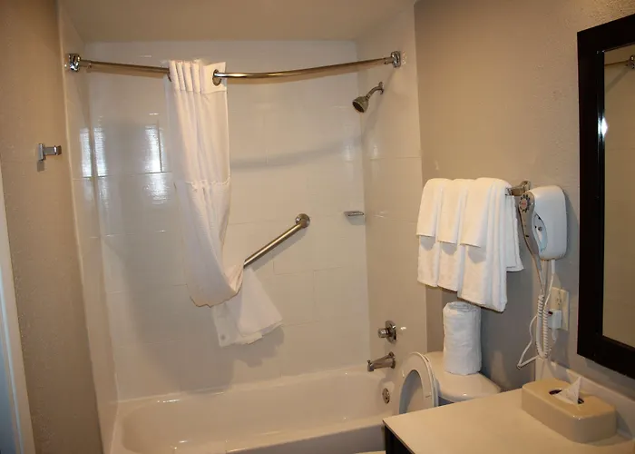 Boca Suites Deerfield Beach; Surestay Collection By BW