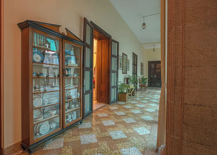Nilambag Palace Hotel