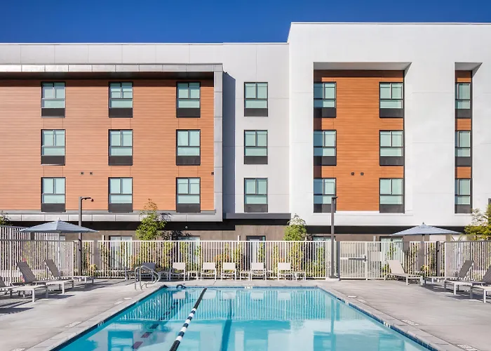 Ayres Hotel San Diego South - Chula Vista