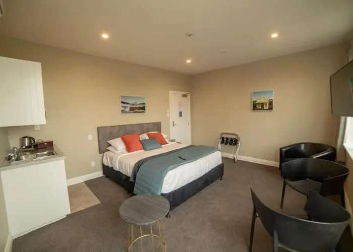 The Amberley Hotel
