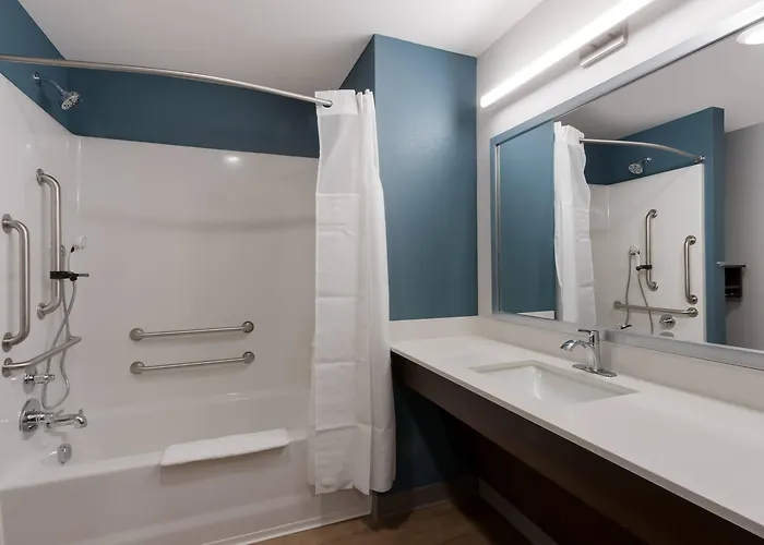 Woodspring Suites Chandler Airport