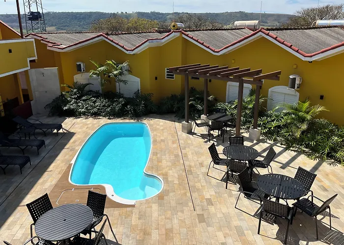 Kanoa Hotel