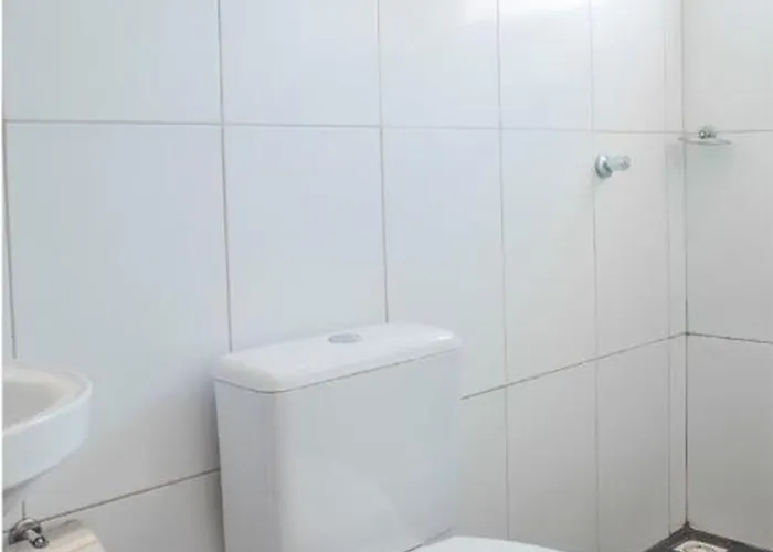 Oyo M&J Hotel