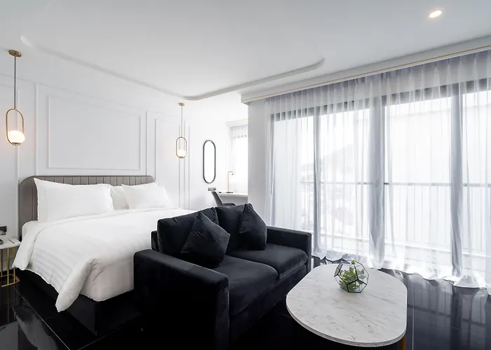 Ratri Hotel Phuket Old Town