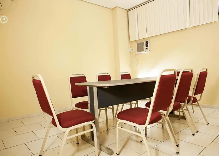 Vinds Plaza Hotel