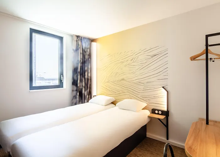 B&B HOTEL Paris Porte de Bagnolet