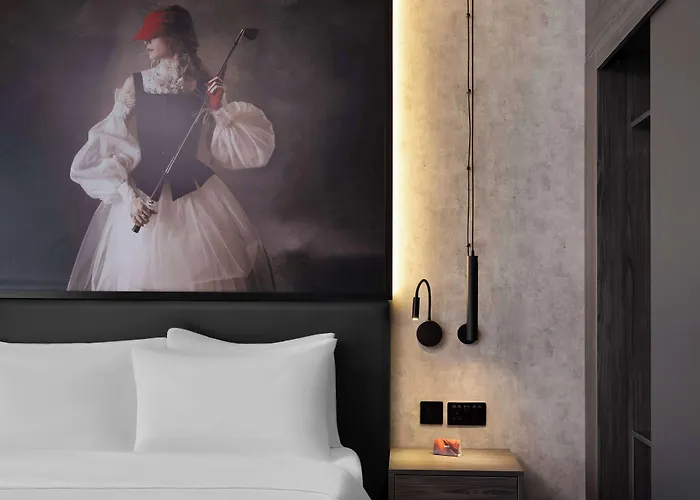 Radisson Red London Gatwick Airport