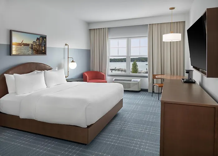 Hotel Canandaigua, Tapestry Collection By Hilton