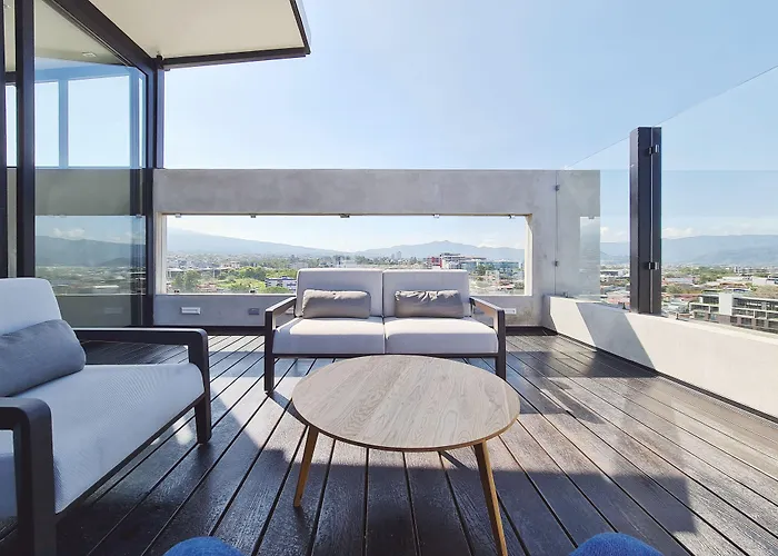 Bee Suites Escalante - San Jose