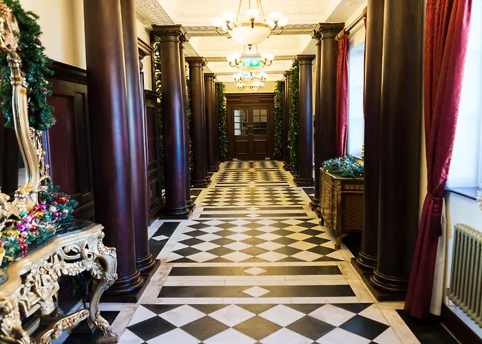 St Giles House
