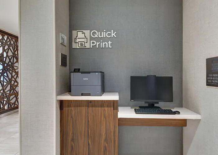 Courtyard By Marriott Manhattan Aggieville