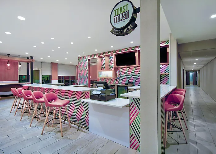 Holiday Inn - Erie By Ihg